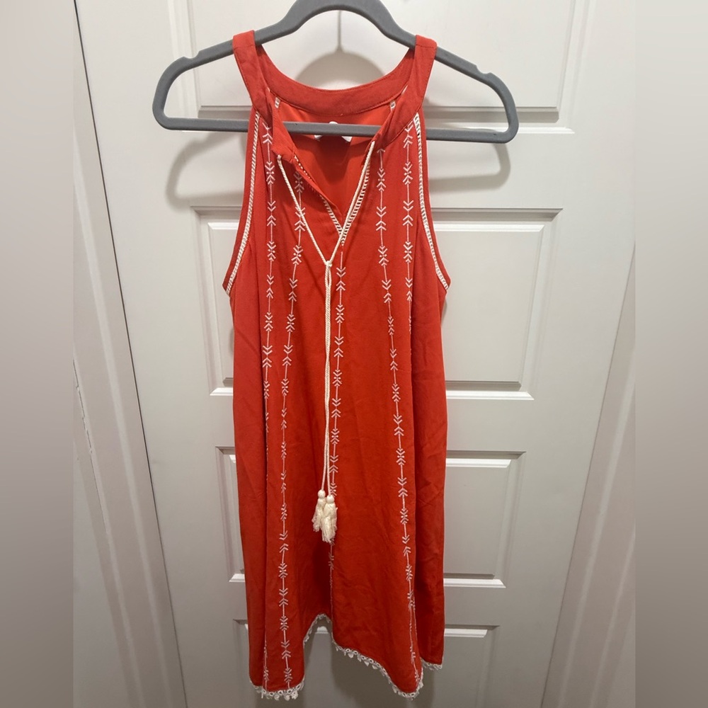 Braeve. Red/Orange Embroidered Halter Dress. Size Medium.